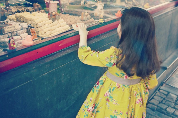 Vestido estampado para niña