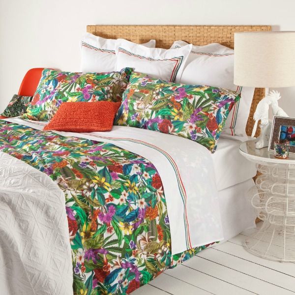 Sábanas y fundas para tu cama con festón multicolor