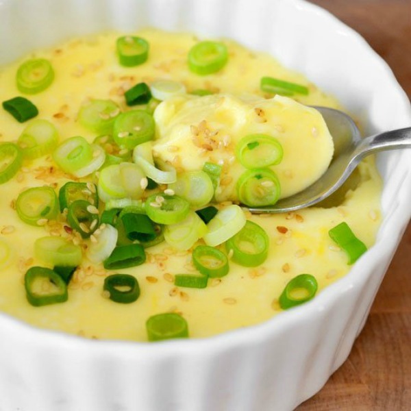 Sopa de queso y huevo